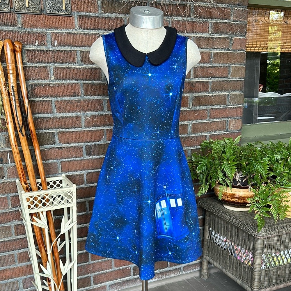 Hot Topic bright blue Tardis fit and flare dress w/ Peter Pan collar. Sz Small